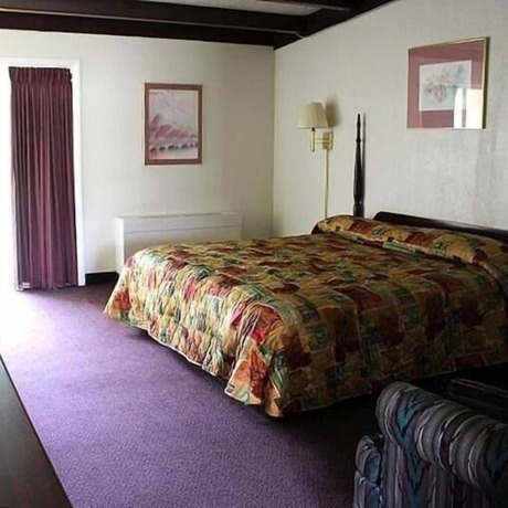 Imagen general del Hotel Hometown Inn Staunton. Foto 14