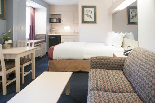 Imagen general del Hotel Hometown Inn & Suites Jacksonville Butler Blvd./Southpoint. Foto 2