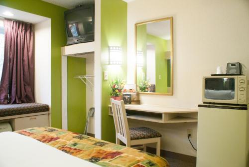 Imagen general del Hotel Hometown Inn & Suites Jacksonville Butler Blvd./Southpoint. Foto 4