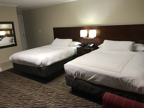 Imagen de la habitación del Hotel Hometown Inn and Suites, Tulsa . Foto 14