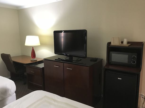 Imagen de la habitación del Hotel Hometown Inn and Suites, Tulsa . Foto 15