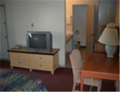 Imagen de la habitación del Hotel Hometown Inns North Hills. Foto 4