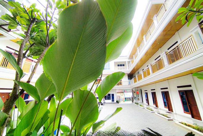 Imagen de los exteriores del Hotel Hometown Residence. Foto 18