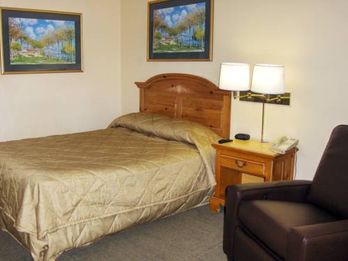 Imagen de la habitación del Hotel Hometowne Studios By Red Roof Atlanta Ne - Norcross South. Foto 10