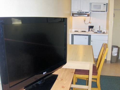 Imagen de la habitación del Hotel Hometowne Studios By Red Roof Atlanta Ne - Norcross South. Foto 11