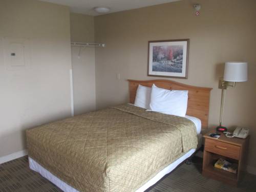 Imagen de la habitación del Hotel Hometowne Studios By Red Roof Atlanta Ne - Peachtree Corners. Foto 12