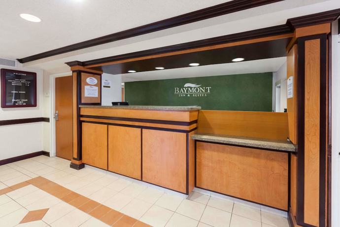 Imagen de los interiores del Hotel Hometowne Studios By Red Roof Auburn Hills. Foto 18