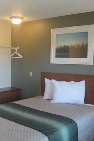 Imagen de la habitación del Hotel Hometowne Studios By Red Roof Colorado Springs - Airport. Foto 7