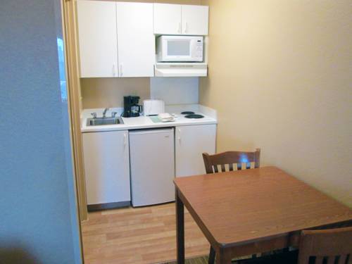 Imagen de la habitación del Hotel Hometowne Studios By Red Roof Dallas - Mesquite. Foto 3