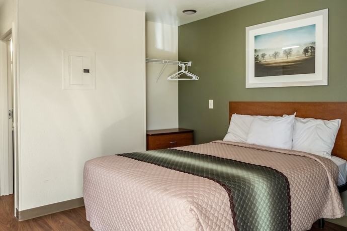 Imagen de la habitación del Hotel Hometowne Studios By Red Roof Eugene - Springfield. Foto 4