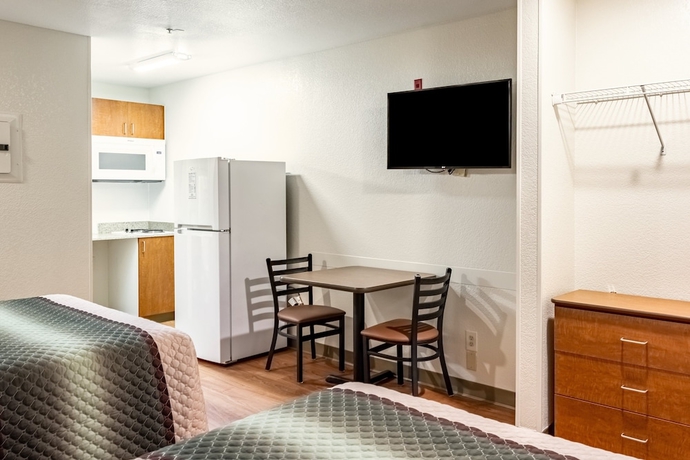 Imagen de la habitación del Hotel Hometowne Studios By Red Roof Eugene - Springfield. Foto 5
