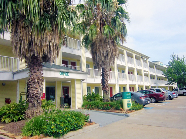 Imagen general del Hotel Hometowne Studios By Red Roof Houston - Northwest. Foto 2