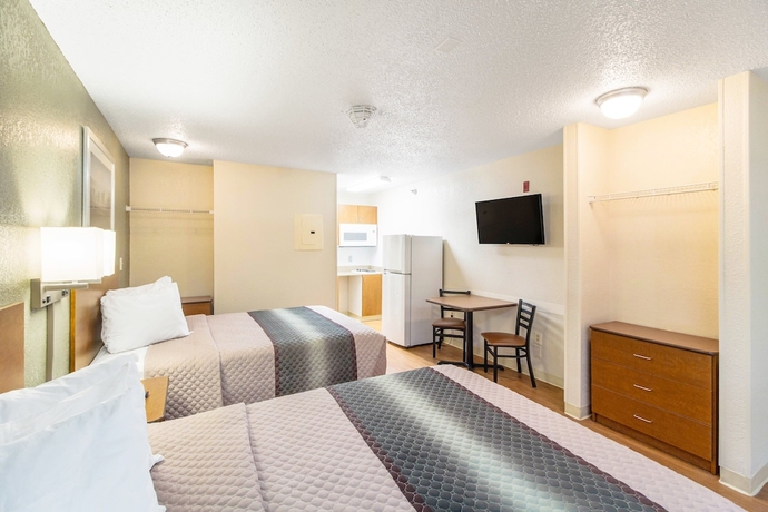 Imagen de la habitación del Hotel Hometowne Studios By Red Roof Houston - West Oaks. Foto 15