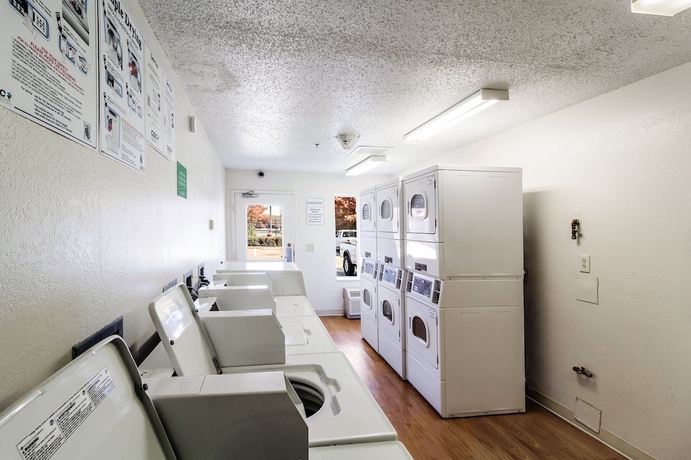 Imagen general del Hotel Hometowne Studios By Red Roof Houston - West Oaks. Foto 4