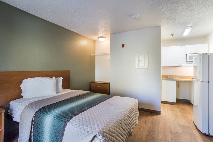 Imagen de la habitación del Hotel Hometowne Studios By Red Roof Nashville - Airport/ Briley Pkwy. Foto 4