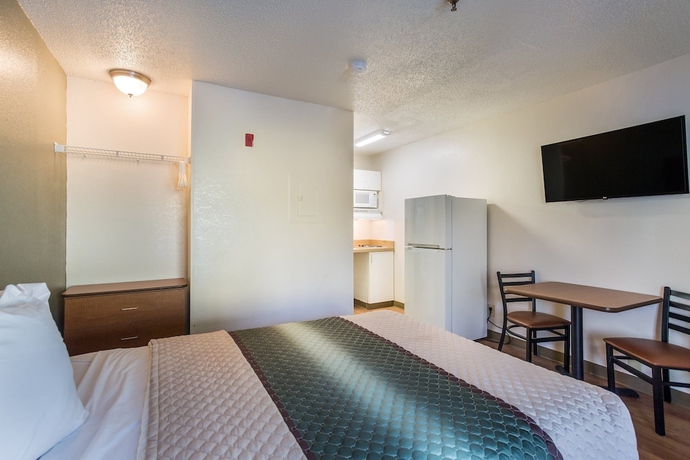 Imagen de la habitación del Hotel Hometowne Studios By Red Roof Nashville - Airport/ Briley Pkwy. Foto 6