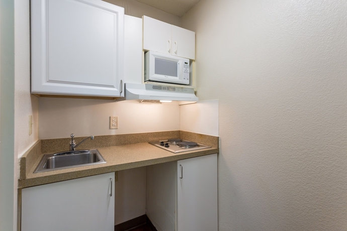 Imagen de la habitación del Hotel Hometowne Studios By Red Roof Nashville - Airport/ Briley Pkwy. Foto 8