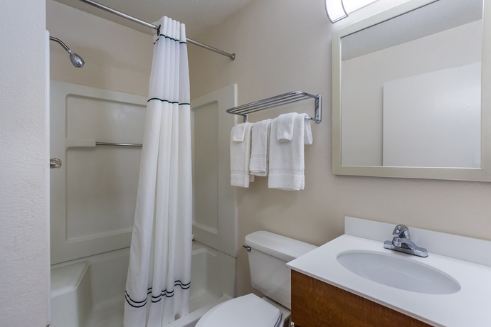 Imagen de la habitación del Hotel Hometowne Studios By Red Roof Nashville - Airport/ Briley Pkwy. Foto 14
