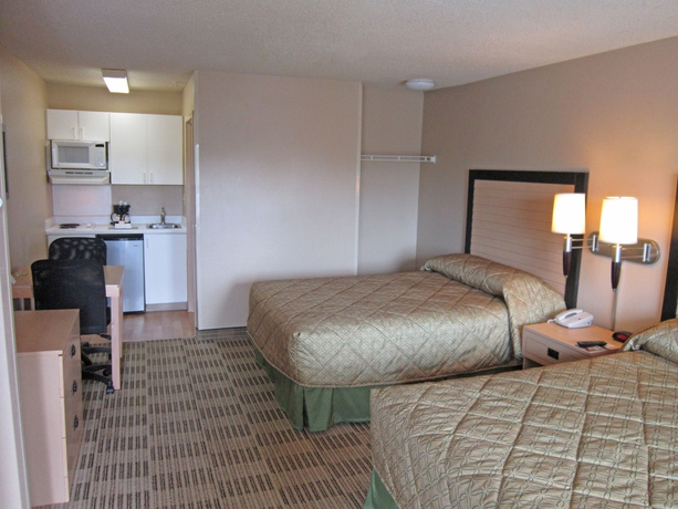 Imagen de la habitación del Hotel Hometowne Studios By Red Roof Orlando - Ucf Area. Foto 3