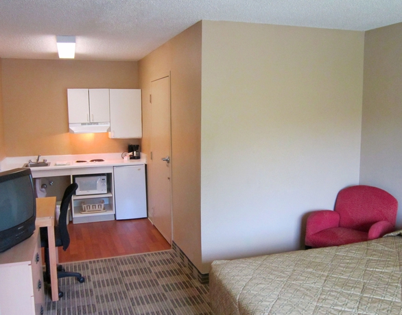 Imagen de la habitación del Hotel Hometowne Studios By Red Roof Orlando - Ucf Area. Foto 10