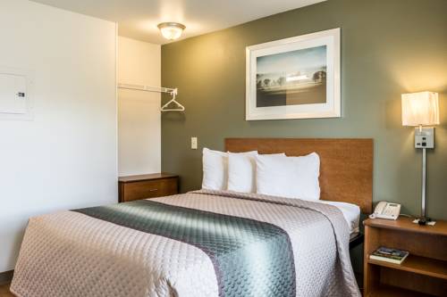 Imagen de la habitación del Hotel Hometowne Studios By Red Roof Salem, Or. Foto 6