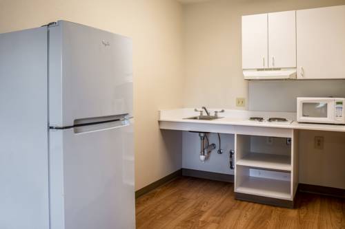 Imagen de la habitación del Hotel Hometowne Studios By Red Roof Salem, Or. Foto 9