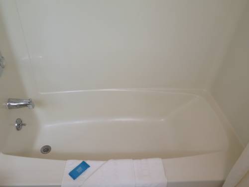 Imagen de la habitación del Hotel Hometowne Studios By Red Roof Yuba City. Foto 7
