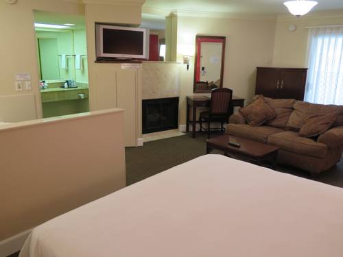 Imagen de la habitación del Hotel Hometowne Studios By Red Roof Yuba City. Foto 13