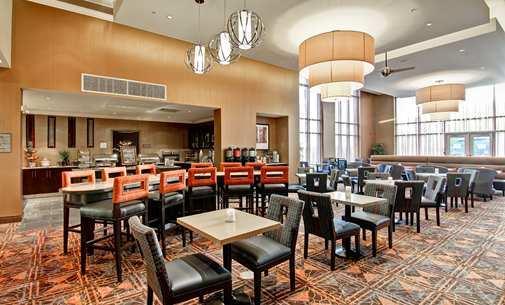 Imagen general del Hotel Homewood Suites Ajax, Ontario, Canada. Foto 2