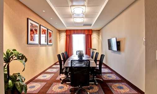 Imagen general del Hotel Homewood Suites Ajax, Ontario, Canada. Foto 4