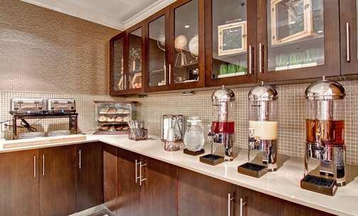 Imagen general del Hotel Homewood Suites Ajax, Ontario, Canada. Foto 10