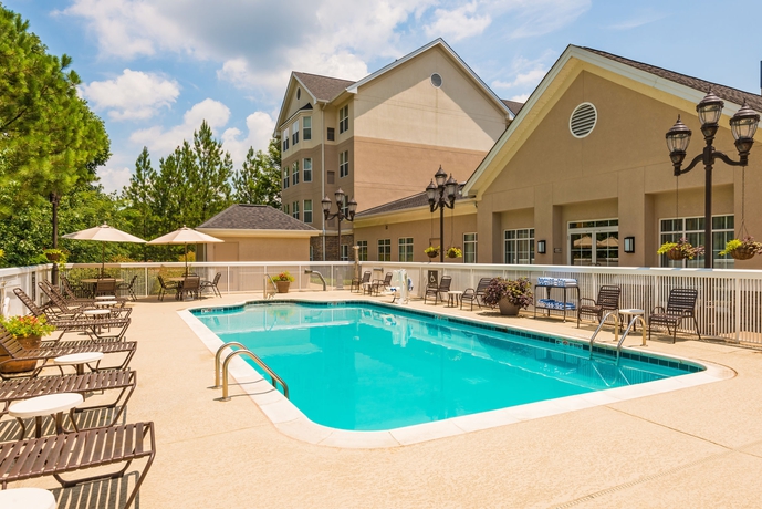 Imagen de la piscina del Hotel Homewood Suites Birmingham-south/inverness. Foto 16