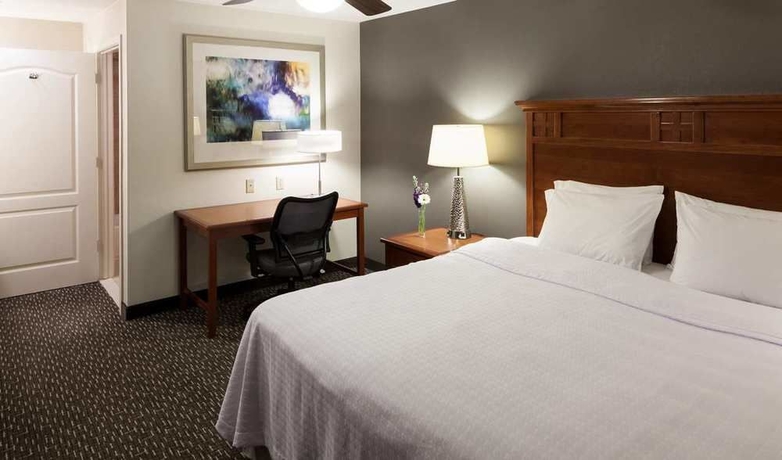 Imagen de la habitación del Hotel Homewood Suites By Hilton Agoura Hills. Foto 4