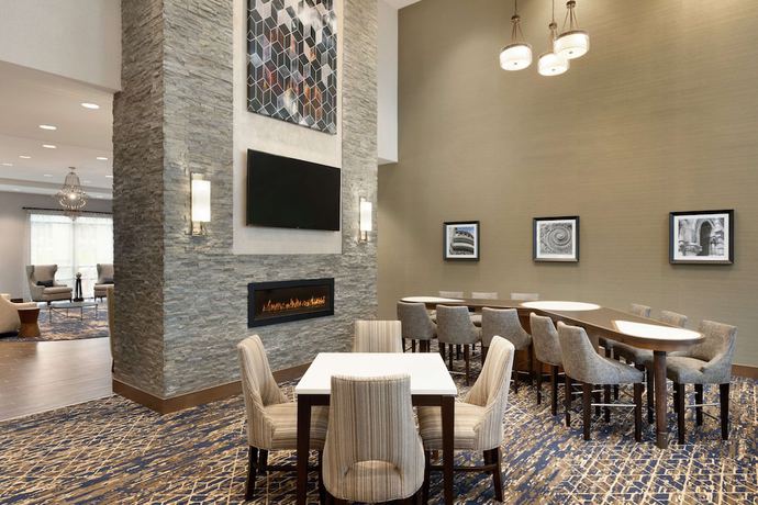 Imagen de los interiores del Hotel Homewood Suites By Hilton Albany Crossgates Mall, Ny. Foto 16
