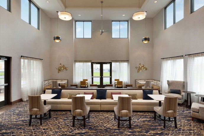 Imagen de los interiores del Hotel Homewood Suites By Hilton Albany Crossgates Mall, Ny. Foto 19