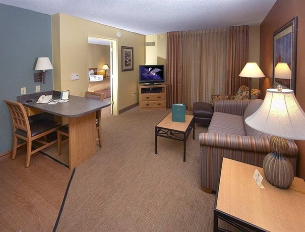 Imagen de los interiores del Hotel Homewood Suites By Hilton Albuquerque Uptown. Foto 8