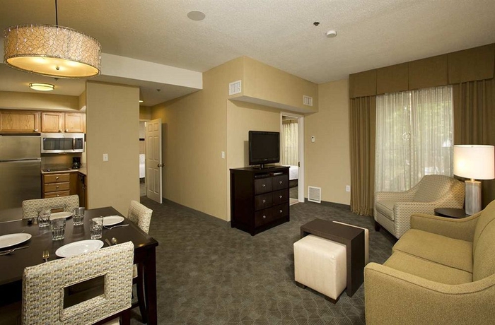 Imagen de los interiores del Hotel Homewood Suites By Hilton Alexandria / Pentagon South. Foto 9