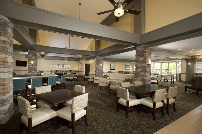 Imagen del bar/restaurante del Hotel Homewood Suites By Hilton Alexandria / Pentagon South. Foto 2