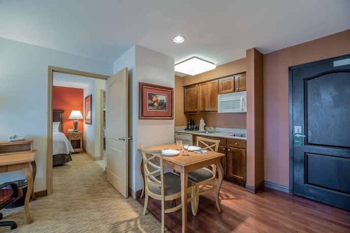 Imagen de la habitación del Hotel Homewood Suites By Hilton At The Waterfront. Foto 10