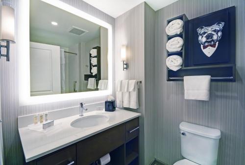 Imagen general del Hotel Homewood Suites By Hilton Athens. Foto 4
