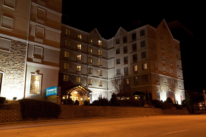 Imagen de los exteriores del Hotel Homewood Suites By Hilton Atlanta Buckhead Pharr Road. Foto 7