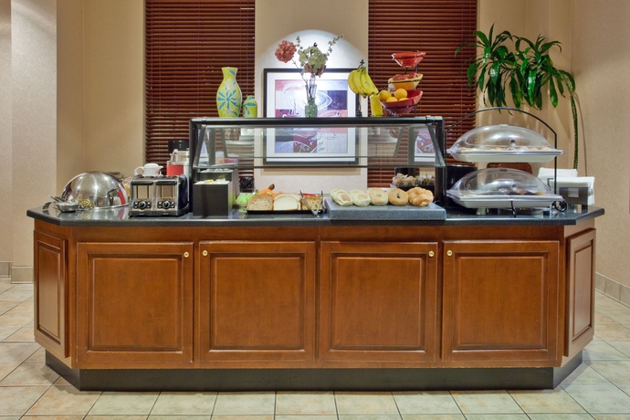 Imagen del bar/restaurante del Hotel Homewood Suites By Hilton Atlanta Buckhead Pharr Road. Foto 4