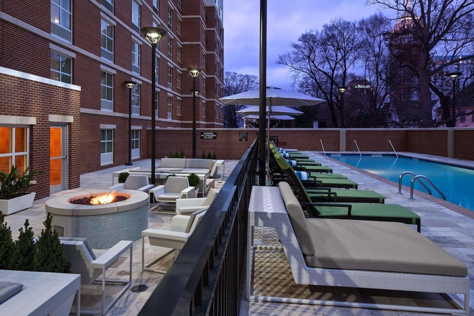 Imagen de la piscina del Hotel Homewood Suites By Hilton Atlanta Midtown, Ga. Foto 19