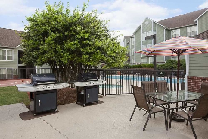Imagen de los exteriores del Hotel Homewood Suites By Hilton Atlanta-galleria/cumberland. Foto 8