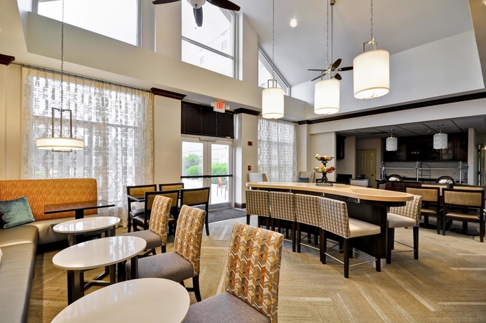 Imagen del bar/restaurante del Hotel Homewood Suites By Hilton Augusta, Bonair. Foto 2