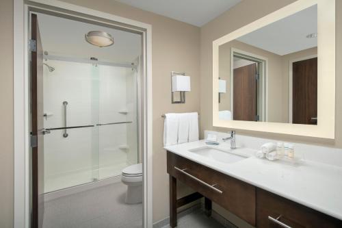 Imagen de la habitación del Hotel Homewood Suites By Hilton Austin Downtown. Foto 6