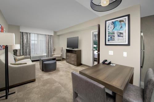 Imagen de la habitación del Hotel Homewood Suites By Hilton Austin Downtown. Foto 9