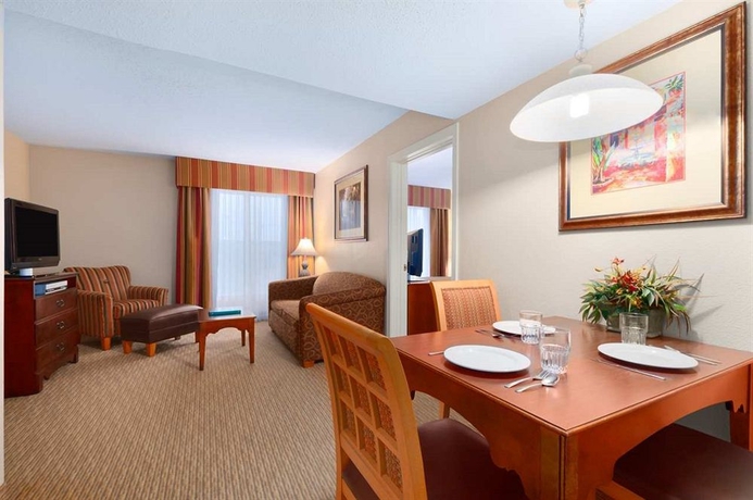 Imagen de la habitación del Hotel Homewood Suites By Hilton Baton Rouge. Foto 2
