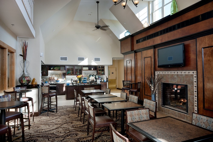 Imagen del bar/restaurante del Hotel Homewood Suites By Hilton Boston / Andover. Foto 2