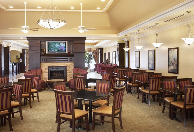 Imagen del bar/restaurante del Hotel Homewood Suites By Hilton Burlington, Burlington. Foto 2